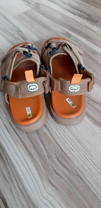 Sandały męskie firmowe.