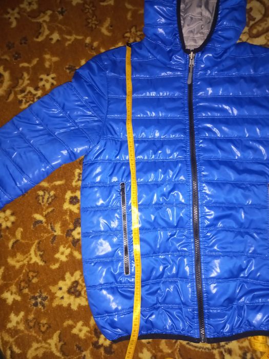 Куртка  на хлопця.