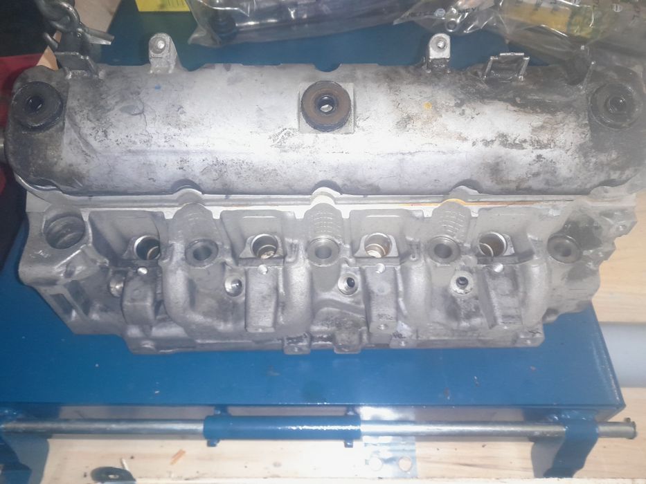 Głowica Suzuki Grand Vitara renault Scenic  megane trafik 1.9