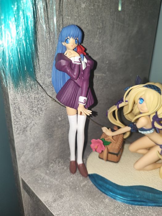 Оригінальна стара фігурка