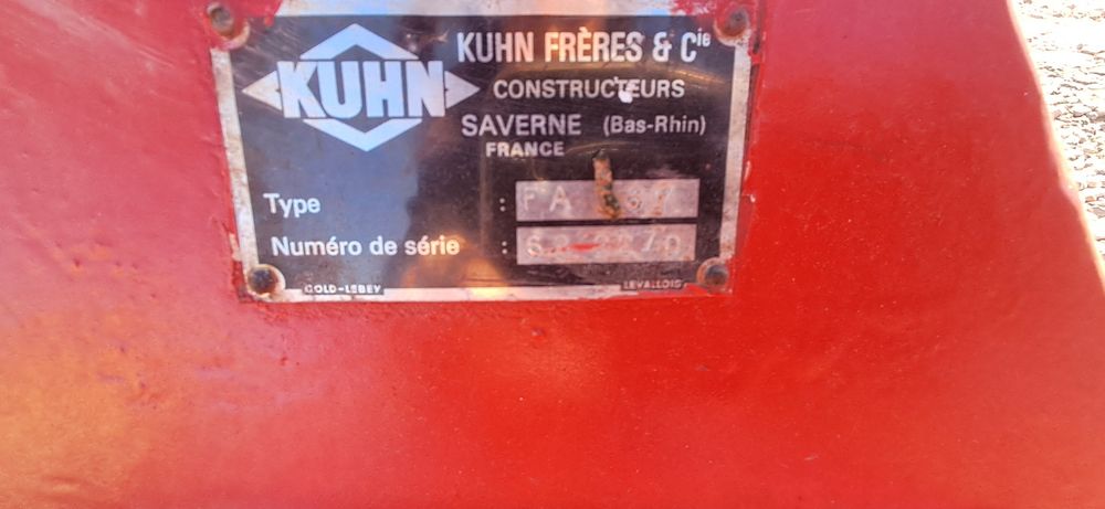 Gadanheira de pente Kuhn