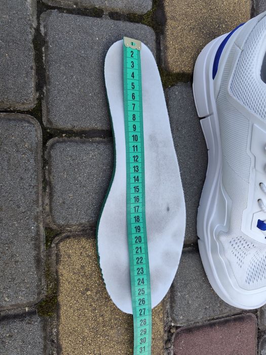 Кроссовки On Swiss