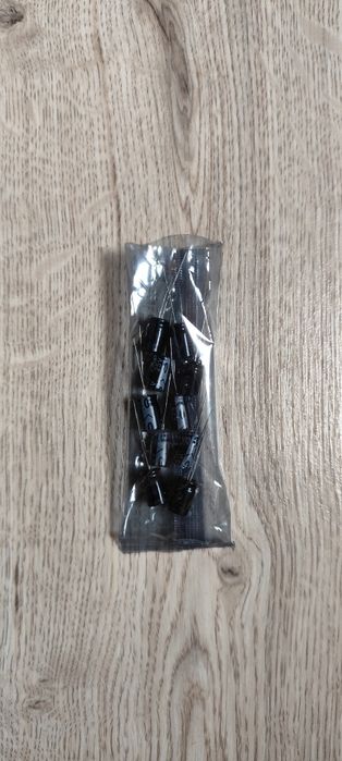 220 мкФ 25В конденсатор електролітичний алюмінієвий 10шт.