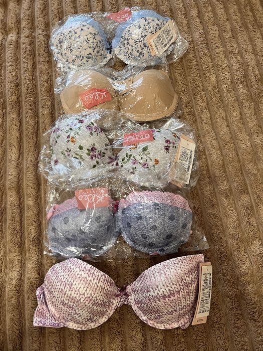 Kleo нові з біркою бюстгальтери пуш-ап 75А