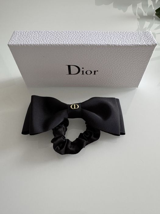 Elegancka kokarda na wlosy Dior