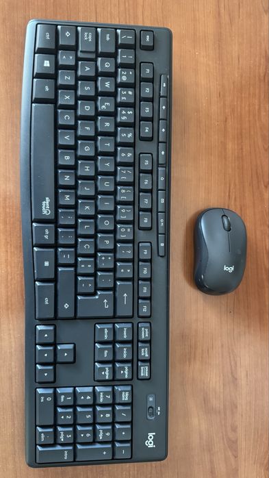 Teclado Logitech + Rato MK295 Silent Wireless Combo