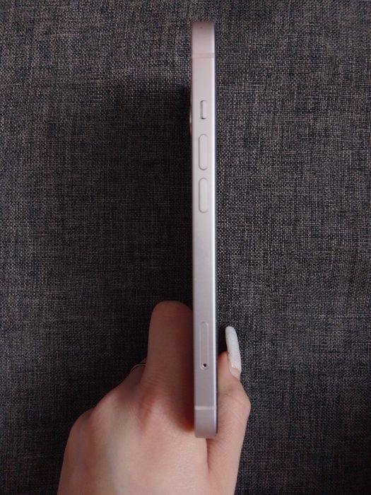 iPhone 13, чехол в подарок