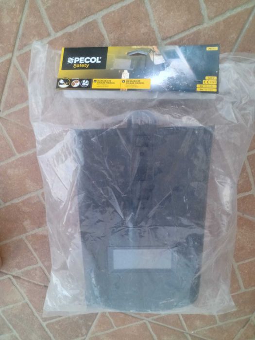 Máquina de Soldar Nutool Inverter 140A + Máscara + Elétrodos – Quase Nova