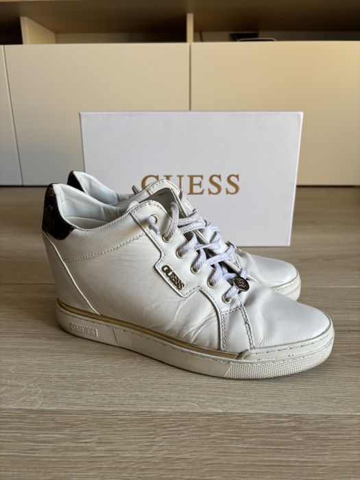 Buty na koturnie Guess roz. 41