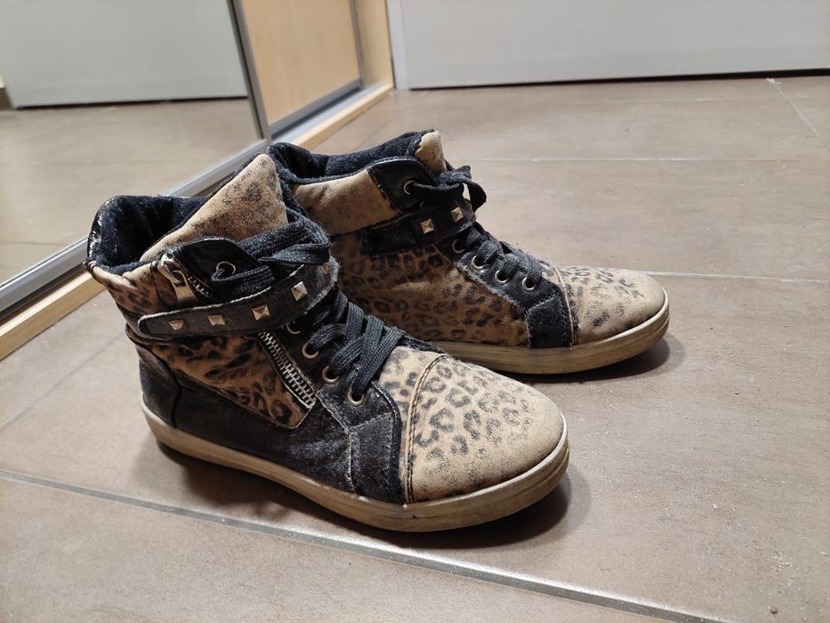 Buty damskie rozmiar 39 oddam za darmo