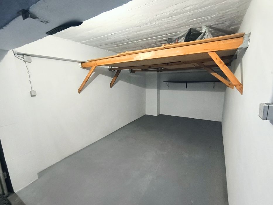Garagem Fechada (Box) - Caldas da Rainha