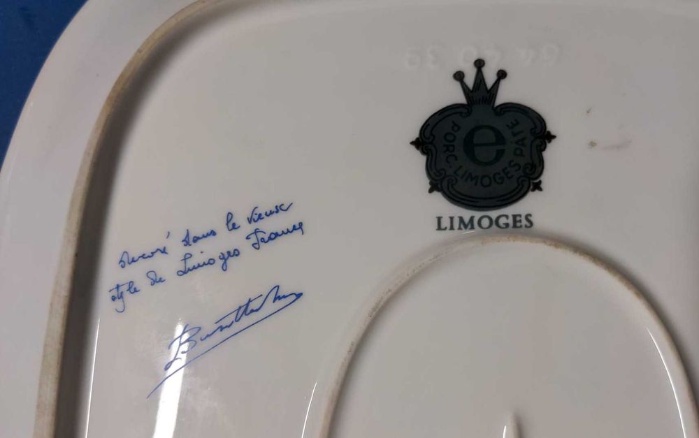 Prato de Bolo e Travessa em porcelana Limoges pintada à mão e assinada