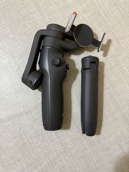 Gimbal (estabilizador) de vídeo DJI Osmo Mobile 6.