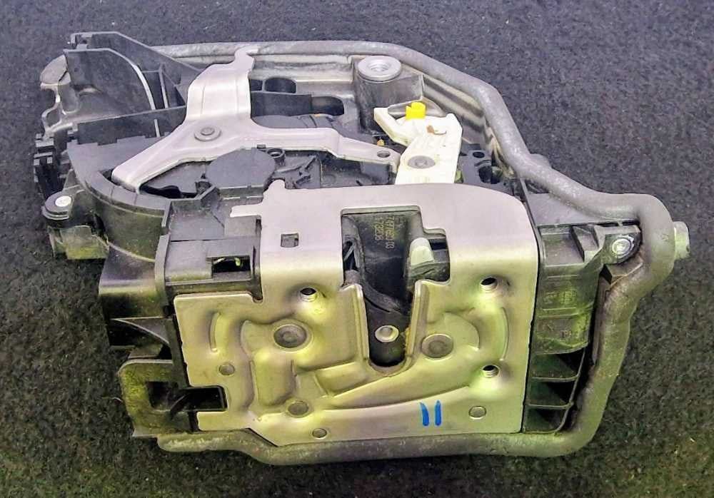 Fechadura / Fecho Porta Trás Direito 747769003 - BMW 5