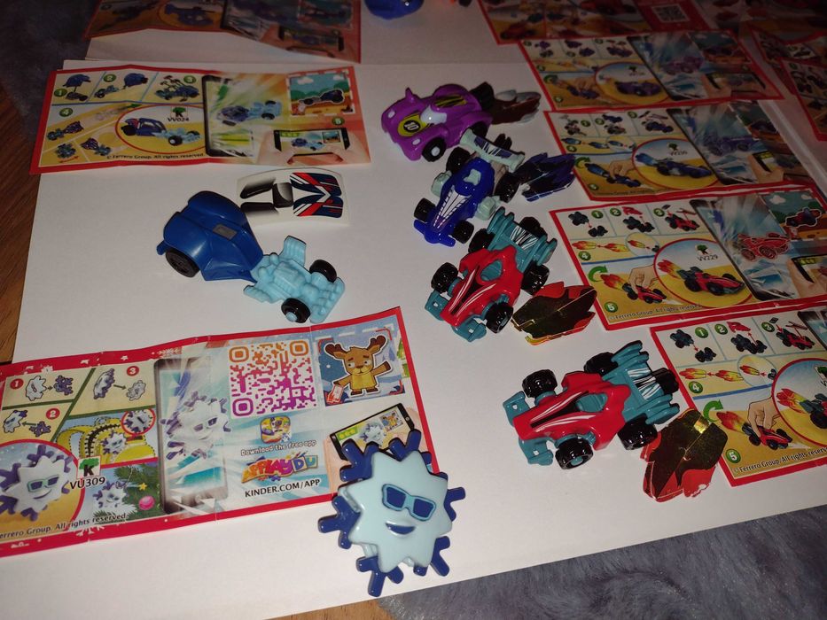 Zabawki Kinder niespodzianka seria auta