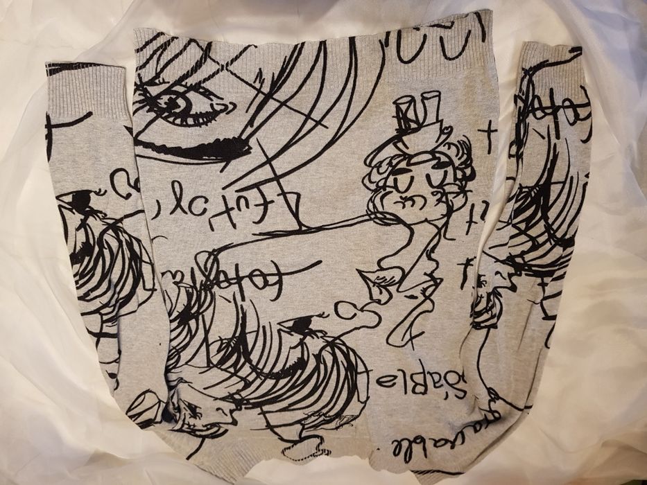 Desigual- szary, modne długie rękawy, nietuzinkowy wzór