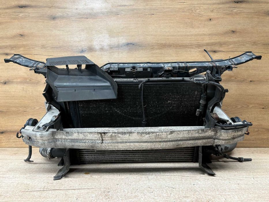 Pas przedni Audi A4 B8 Automat
