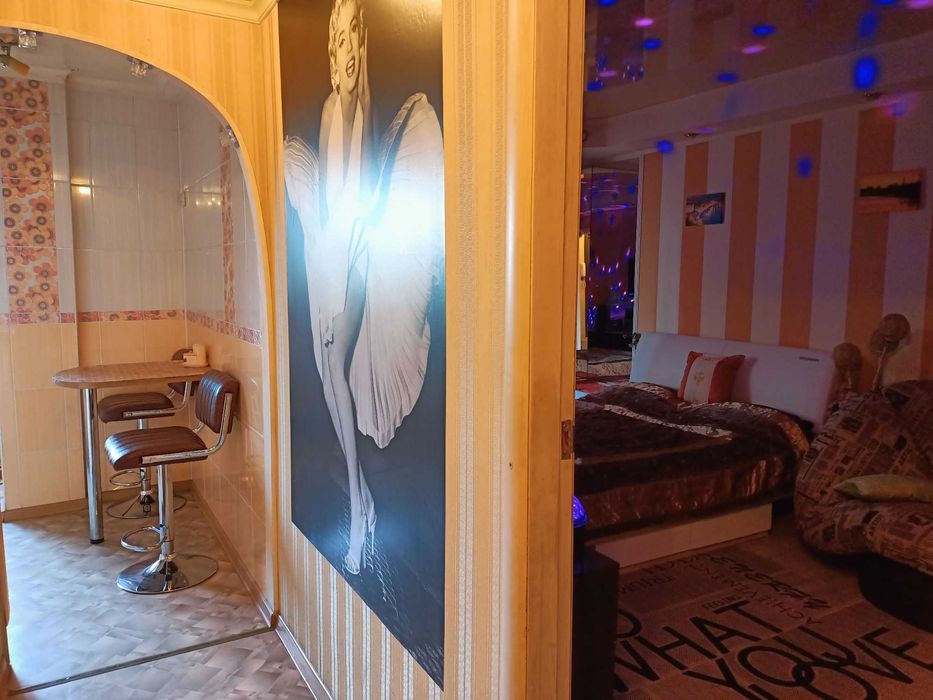 Газ, пр. Победы 25 у метро, ж-д вокзал + квартиры на Троещине!