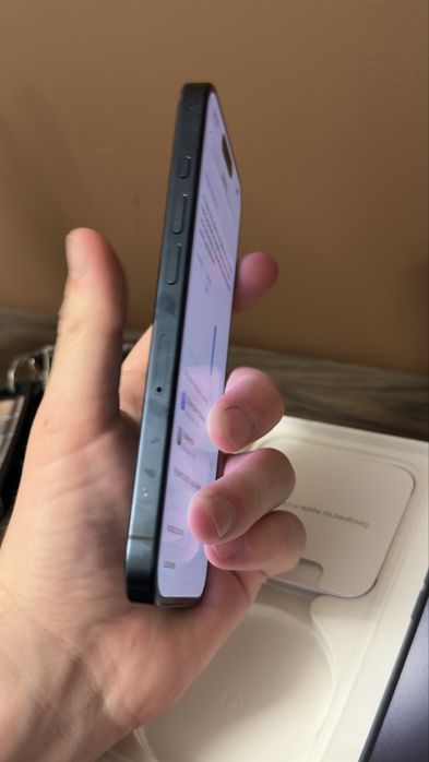 Sprzedam iPhone 15 Pro 128GB Stan bardzo dobry!