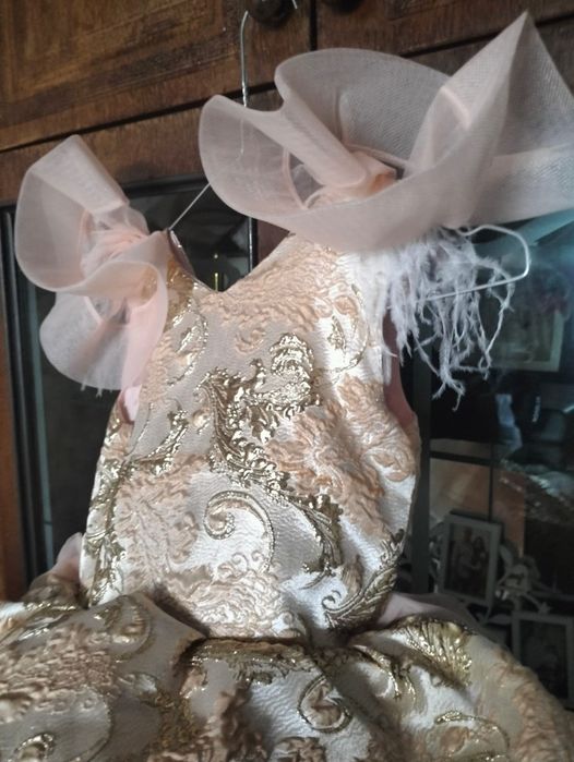 Продам гарну сукню