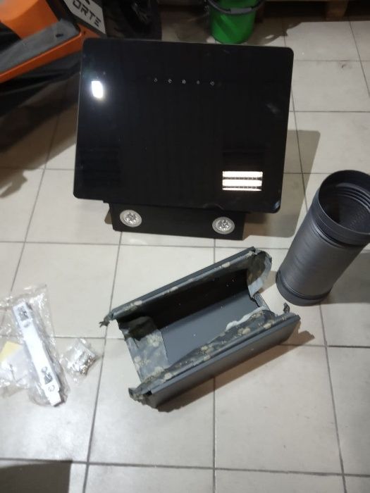 Вытяжка GVN 220 B наклонная стекло (GRUNHELM) білі