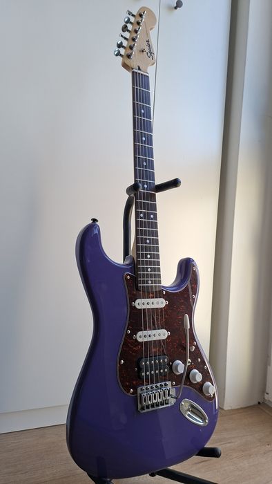 Gitara elektryczna Squier Sonic Ultraviolet HSS Dimarzio