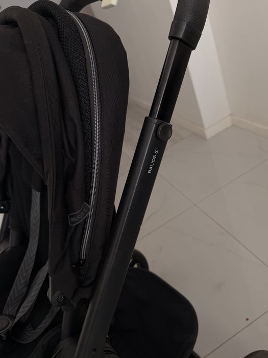 Прогулянкова коляска Cybex Balios S LUX Moon Black