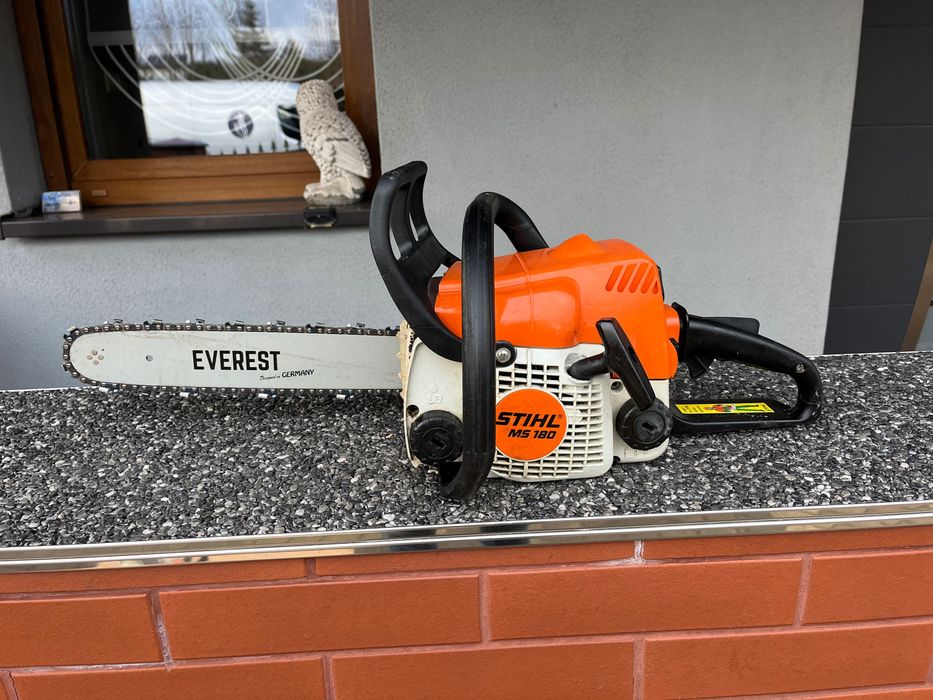 Piła spalinowa Stihl MS 211 ( 180 , 260 )