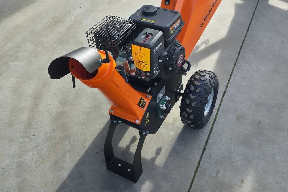 Rozdrabniacz do gałęzi, rębak spalinowy TB GARDEN GS650