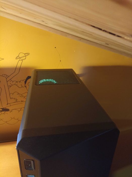 Computador AMD Ryzen 5 Pro | 8GB | 240GB