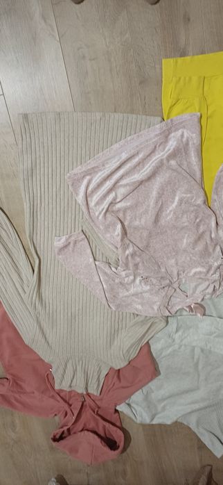 Гарний одяг на дівчину