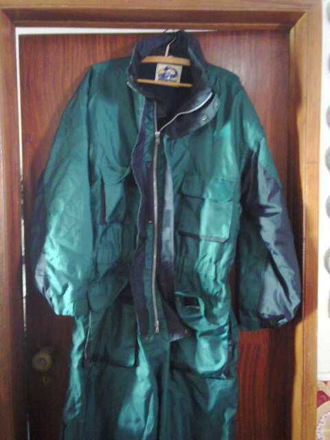 Fato Isotérmico impermeável ideal para andar de moto