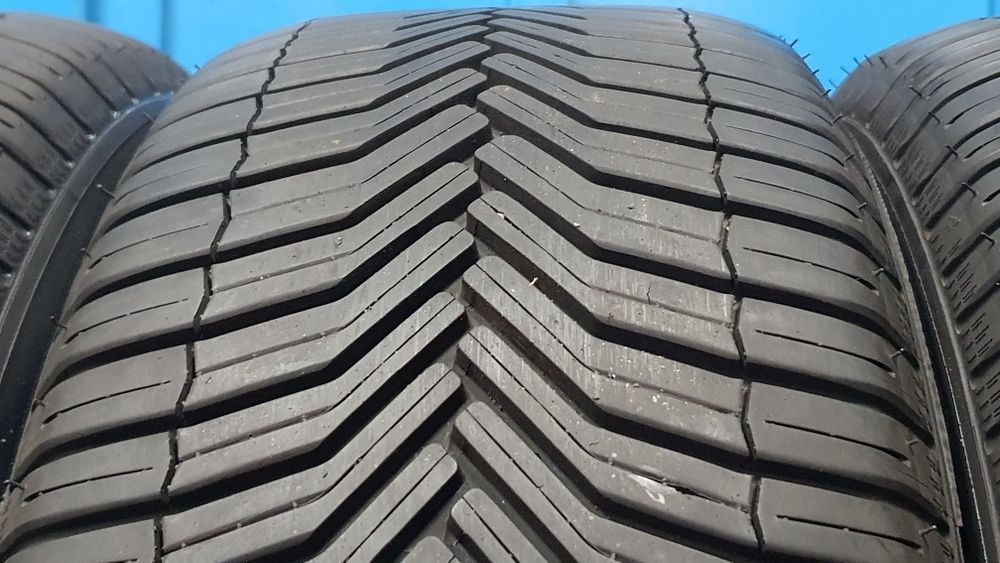 215/55 R17 Markowe opony całoroczne Michelin ! Rok 2022
