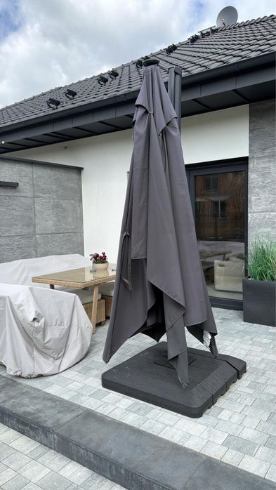Parasol ogrodowy z LED - 282 x 391 cm
