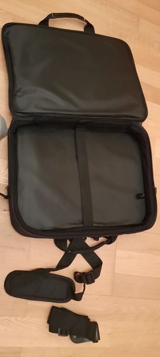 Vendo mochila mala para portátil nova