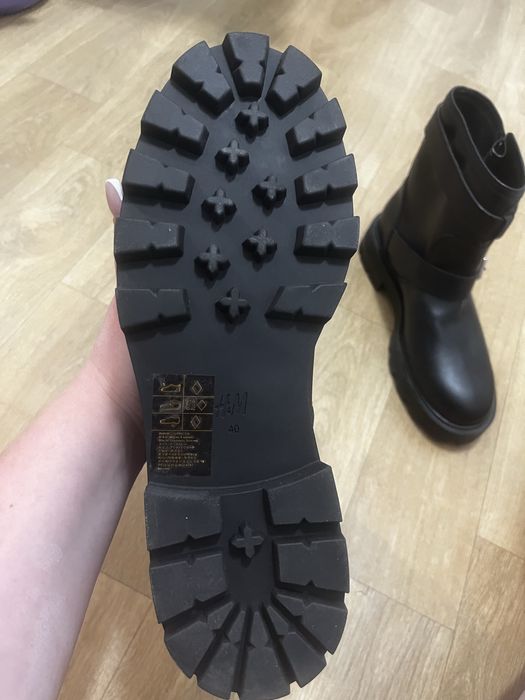 Чоботи H&M 40/25.5 см устілка