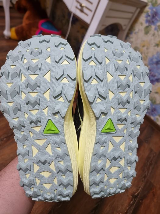 Оригінал 100% жіночі кросівки Asics Trabuco Max 4   EUR 40.5