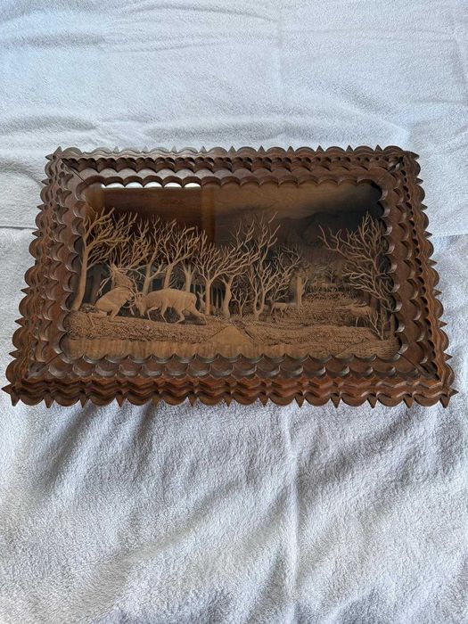 Antyczna drewniana diorama myśliwska – scena z jeleniami, XIX/XX w