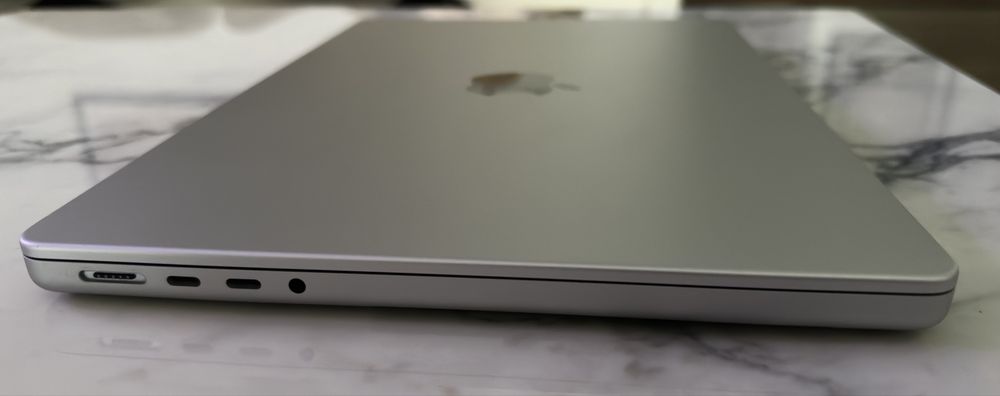 Apple MacBook Pro 14-inch (M1 Pro, 2021) - Como Novo