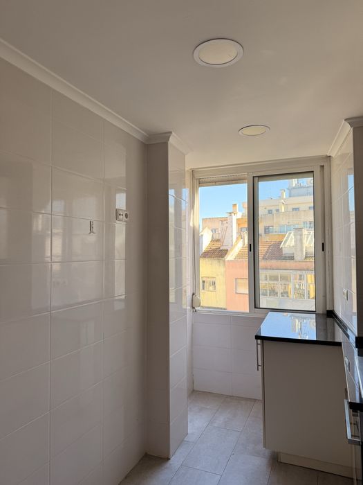 T2 Algés junto finanças