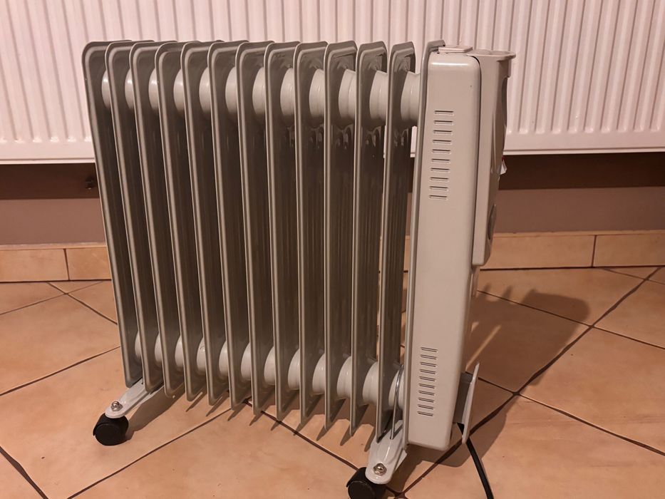 Grzejnik olejowy Volteno VO2820 • 13 żeberek • 2500W