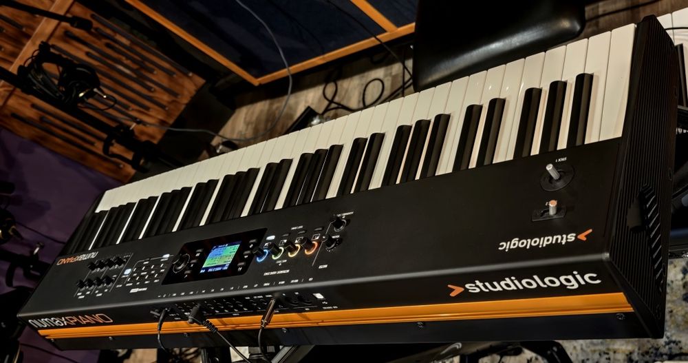 Studiologic numa x piano 73 novo!