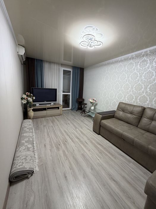 Продам 2 х комнатную квартиру.Песочин.Надия