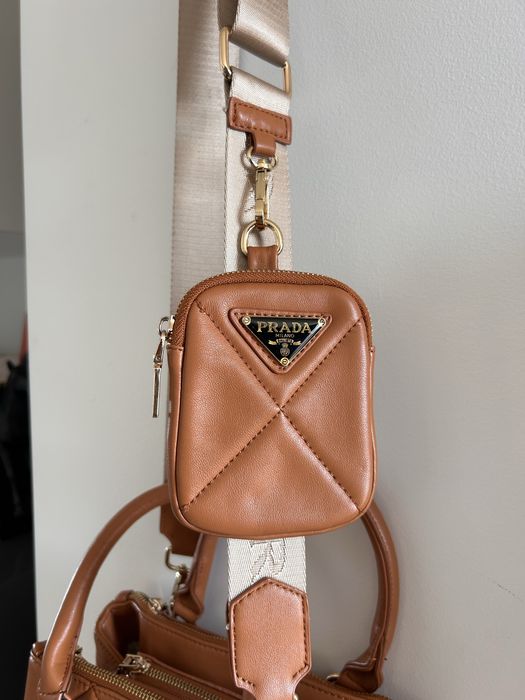 Carteira Prada linda