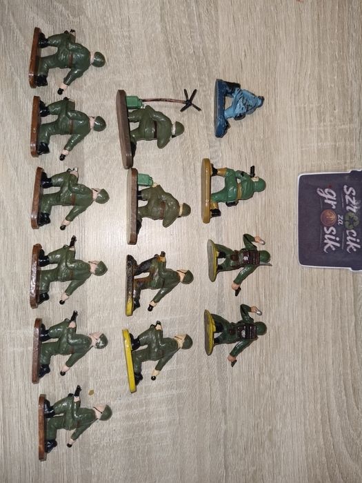 Figurki Kioskowce PRL