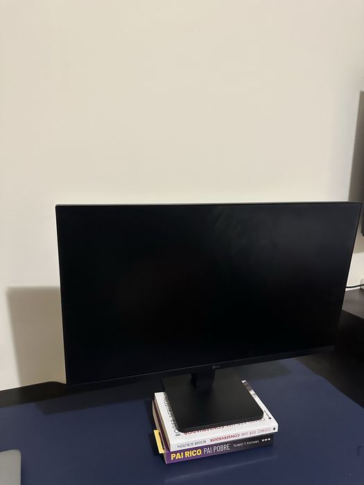 Monitor LG Preto