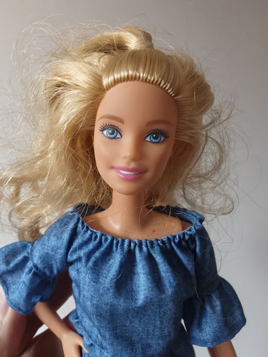 Lalka Barbie blondynka ubranka dla lalki Mattel