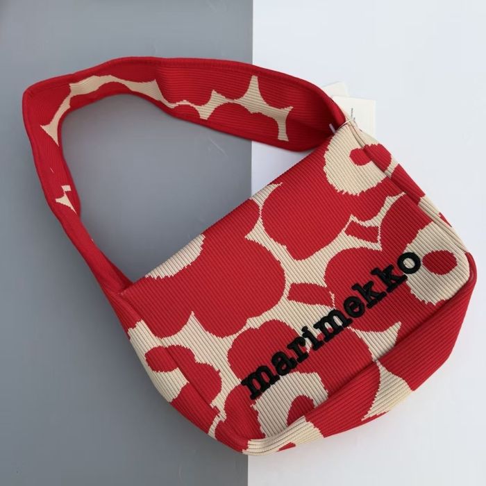 Mala senhora de marimekko