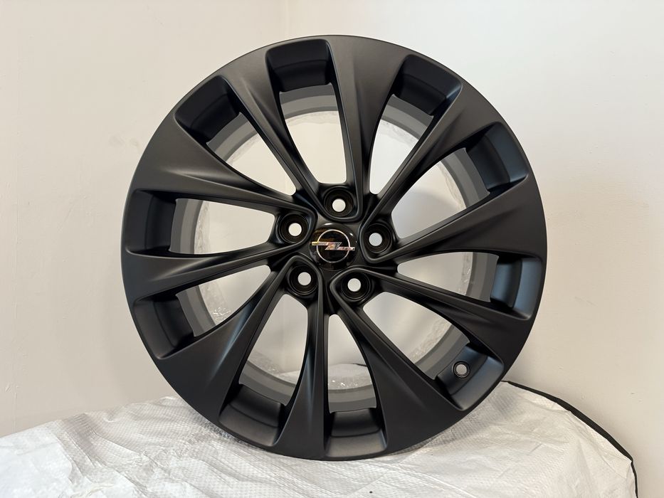 Oryginalne Felgi aluminiowe 17" 5x105 Opel Astra K Astra J Mokka