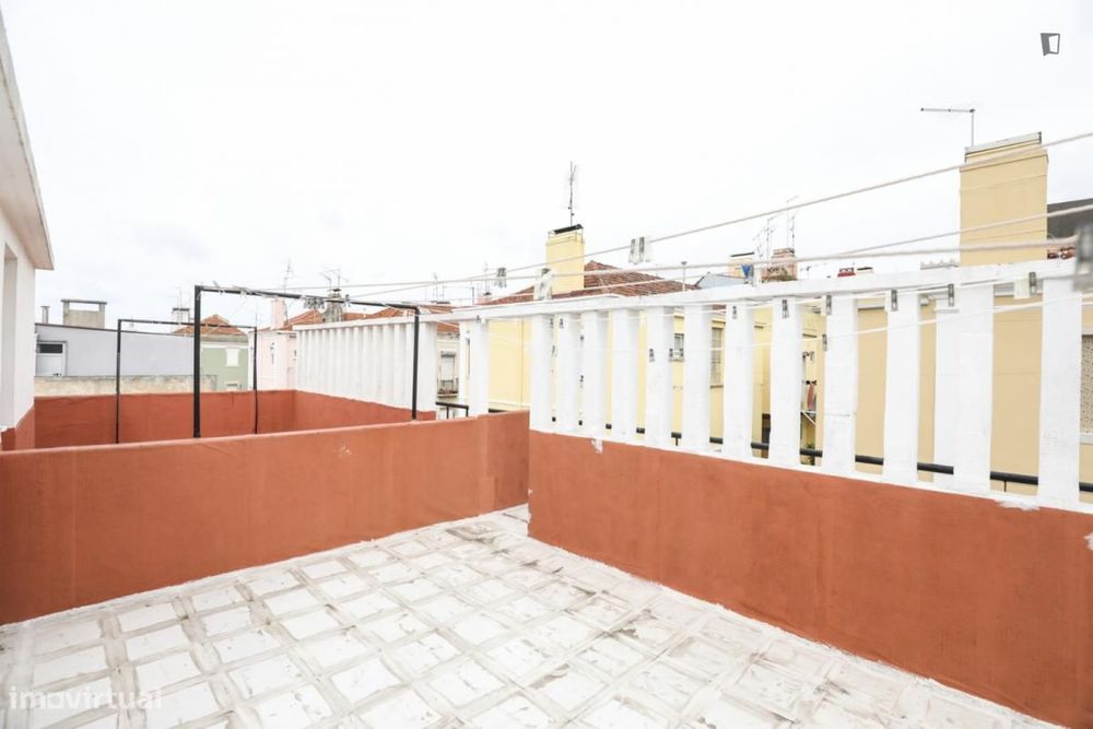 Quarto - localizado em Ajuda Lisbon